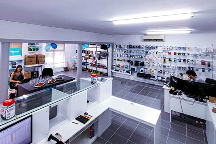 Strand MatzoTech MAin Shop