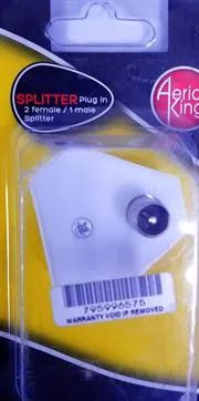 6009504700175-001A.jpg. Aerial King Splitter Plug In 2-Way M-F-F Blister